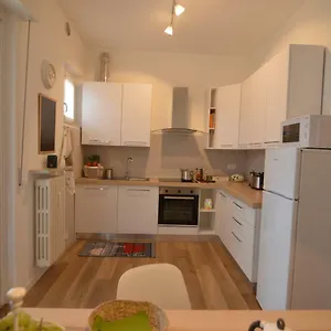 Apartment Via Da Velo 8, Verona